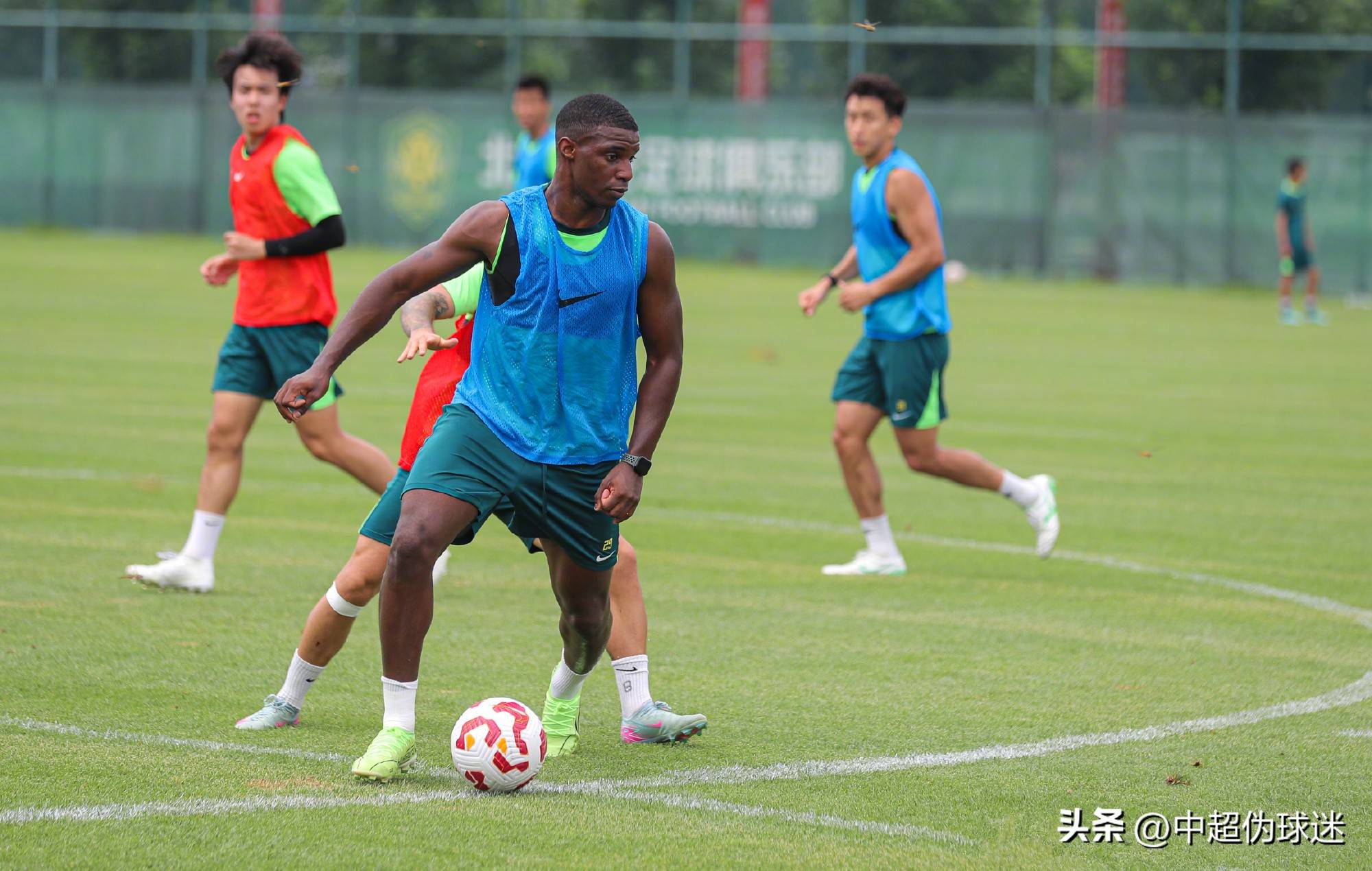 员在这场比 员在这场比