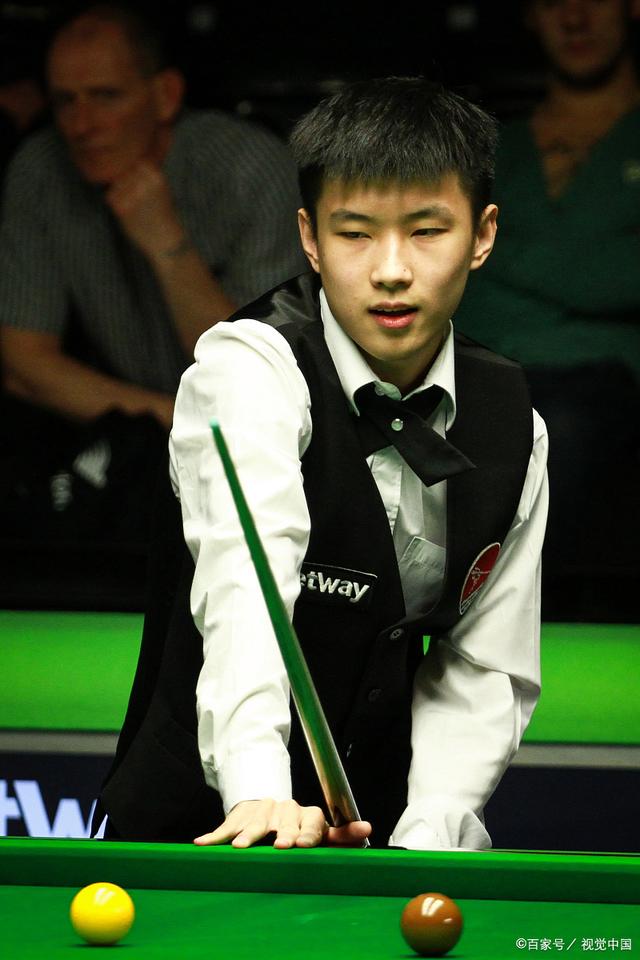 轻人投身于 轻人投身于