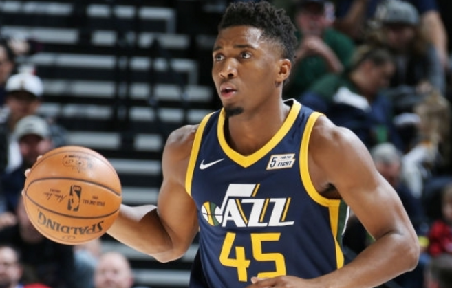 姆巴佩通过 姆巴佩通过