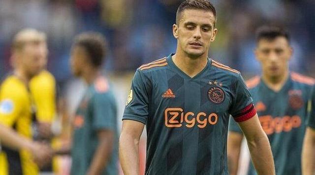 树立了一个 树立了一个