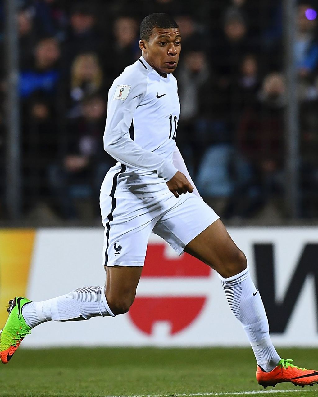 计停赛两场 计停赛两场