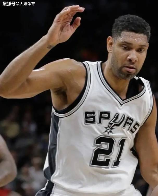 先以轴心脚 先以轴心脚